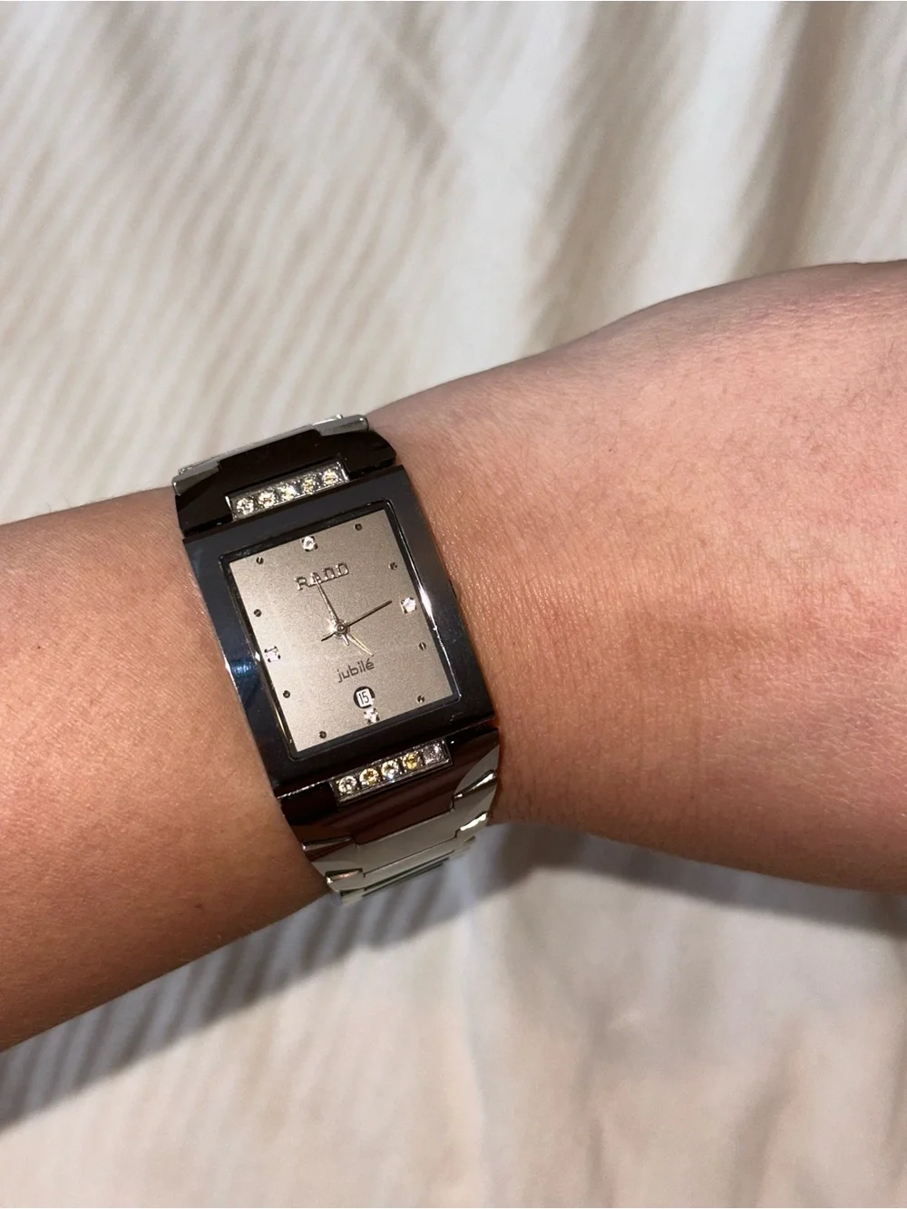 Authentic RADO Jubilé Diamond Watch – Excellent Condition - Picture 3 of 15
